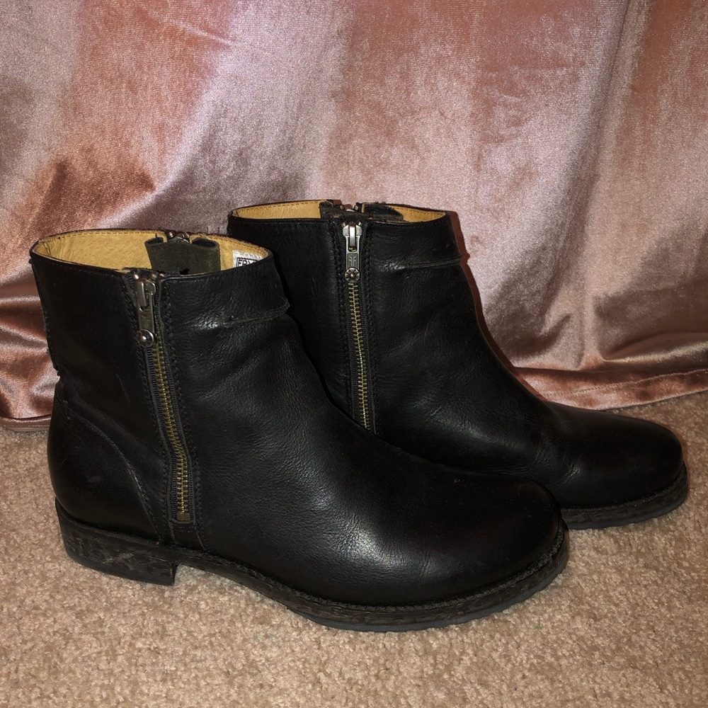 Frye Veronica Seam Short